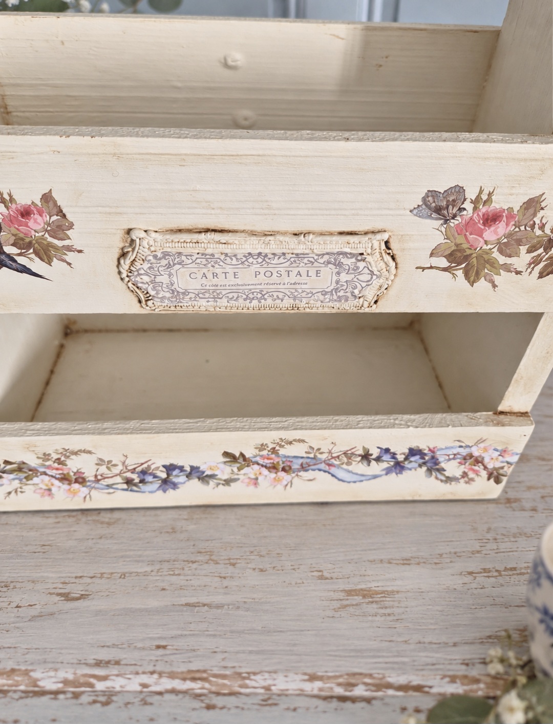 Rustic Bottle Caddy (photo 3 of 8)