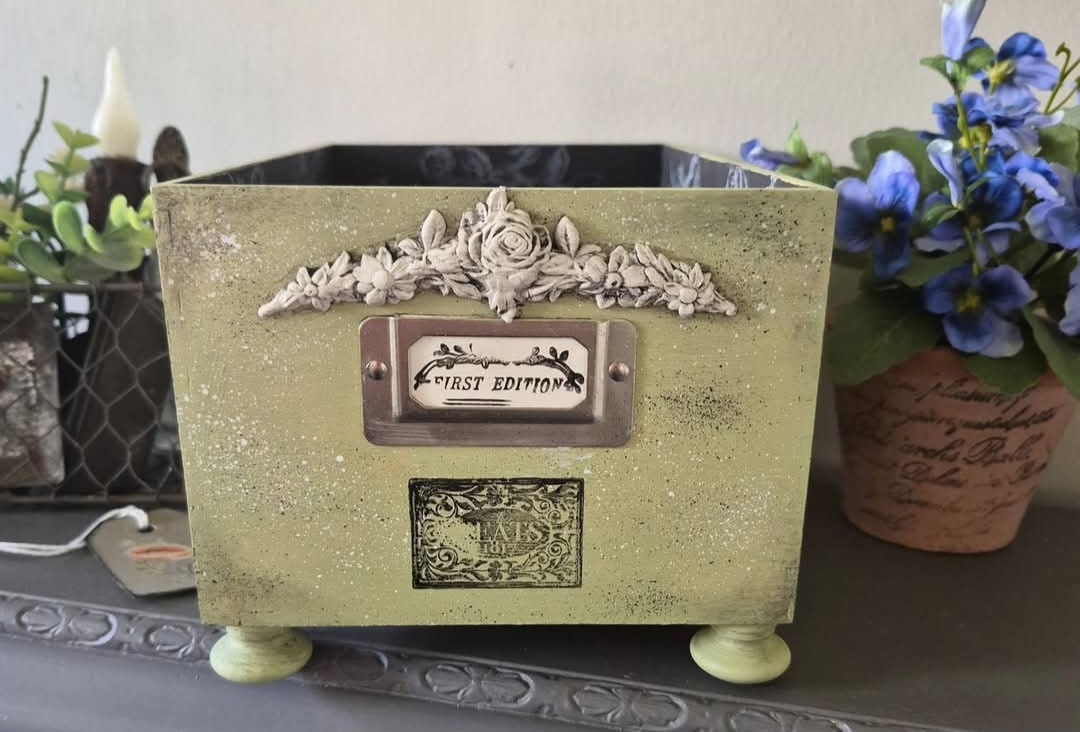 Small Open Storage Box  (photo 1 of 5)