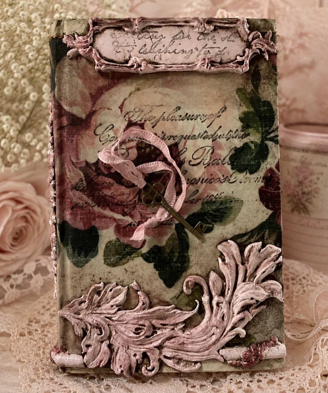 Shabby Chic Book Decoration  (photo 4 of 4)