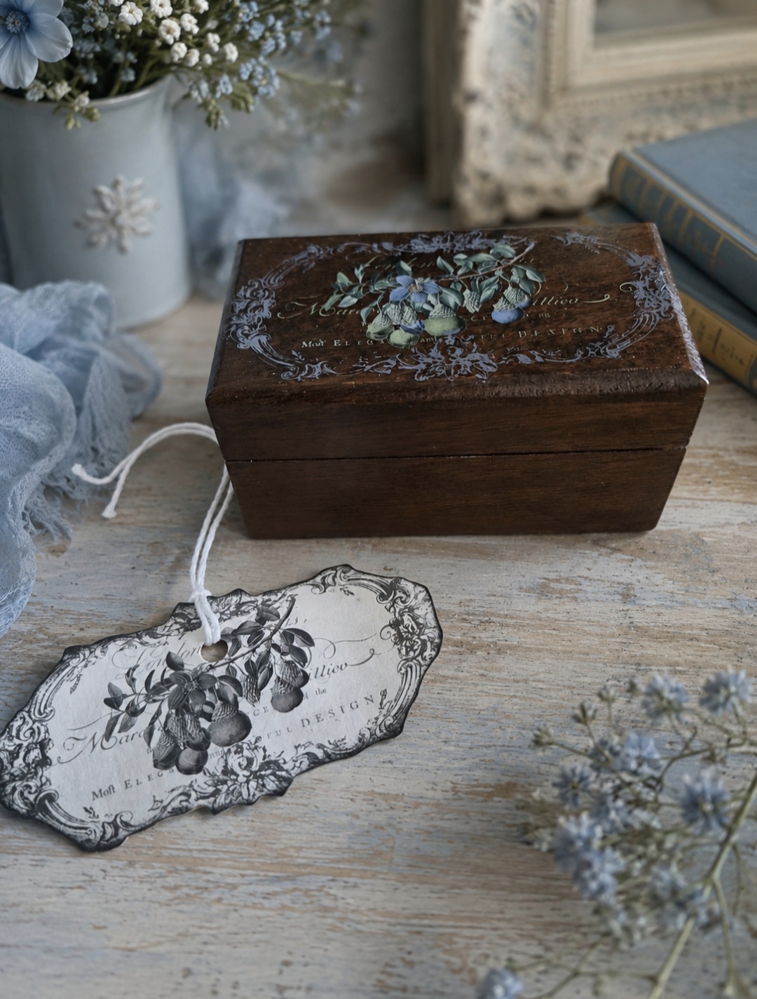 Very Small Wooden Trinket Box (photo 1 of 3)