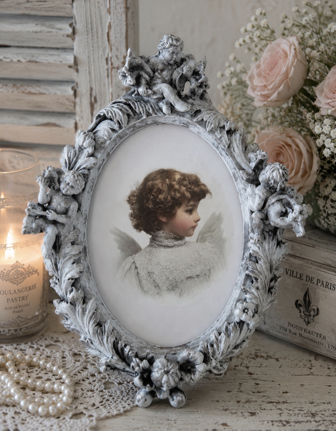 Oval Angel Frame  (photo 1 of 3)