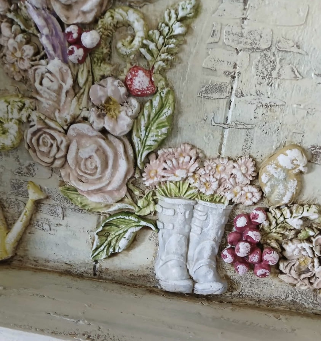 Cottagecore Garden Scene Decoration  (photo 6 of 6)