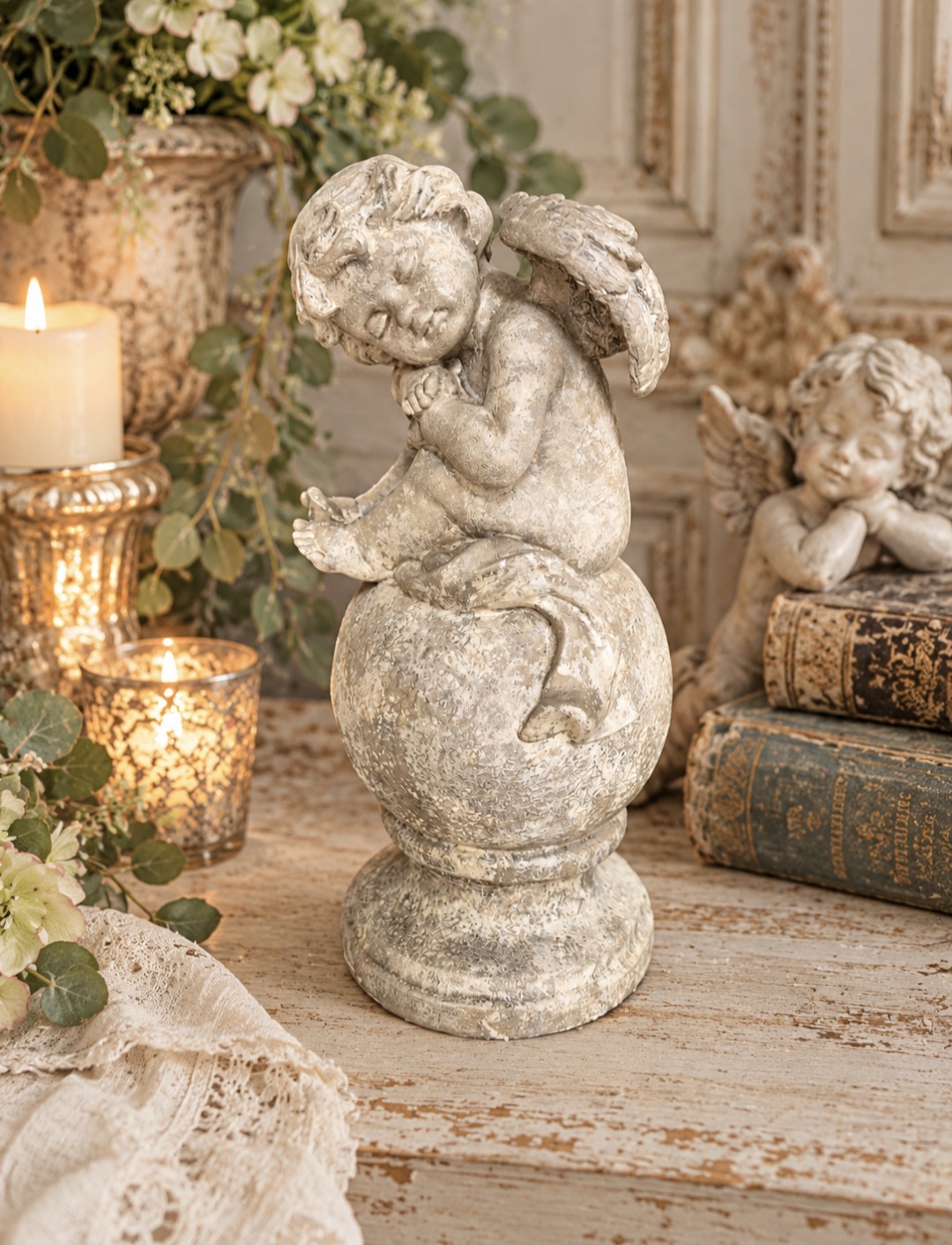 Sitting Angel Decoration  (photo 1 of 5)