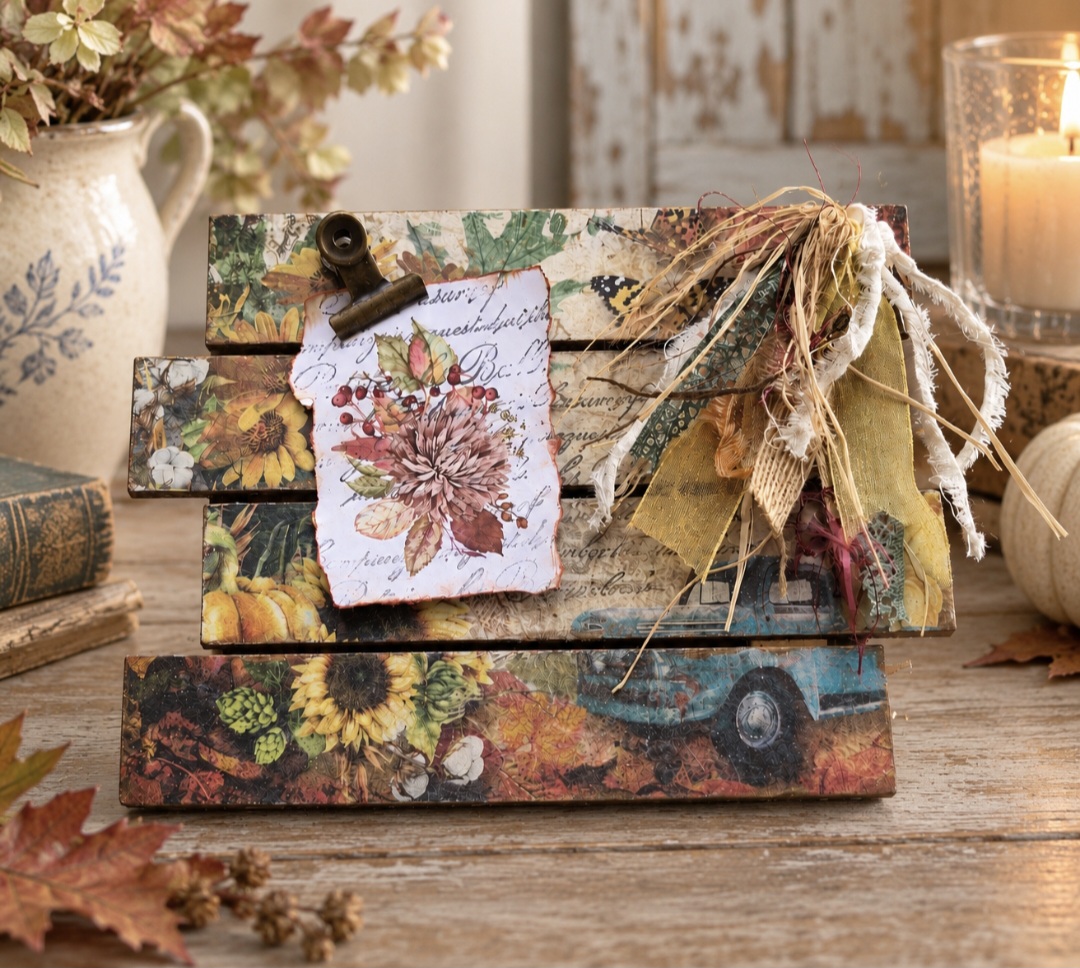 Small Autumn Memo Board (photo 1 of 4)