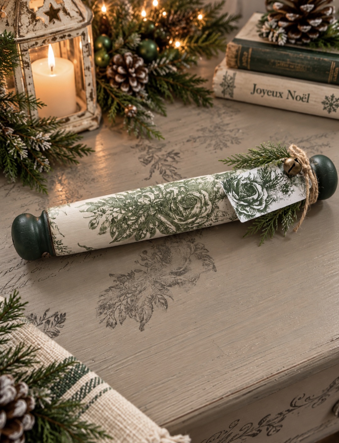 Festive Rolling Pin (photo 4 of 5)
