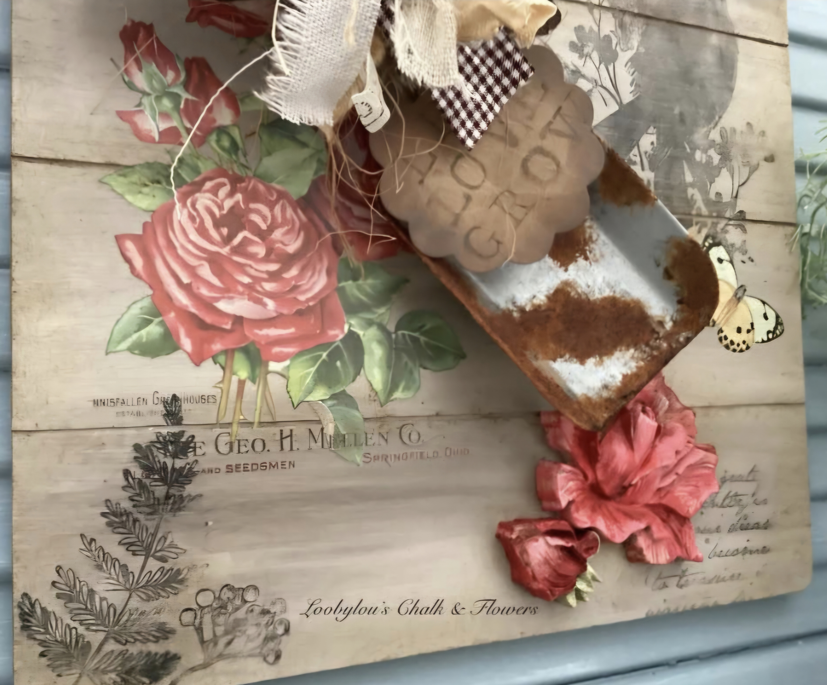 Gardening Themed Wall Decoration  (photo 4 of 4)