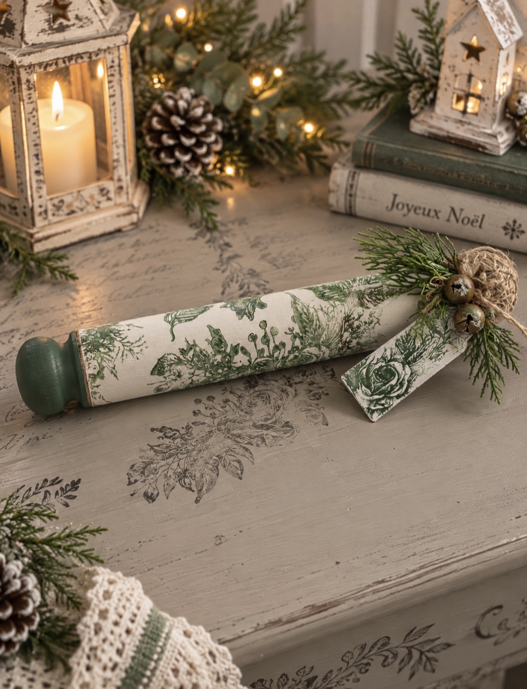 Festive Rolling Pin (photo 1 of 5)