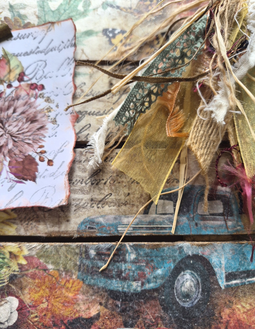 Small Autumn Memo Board (photo 4 of 4)