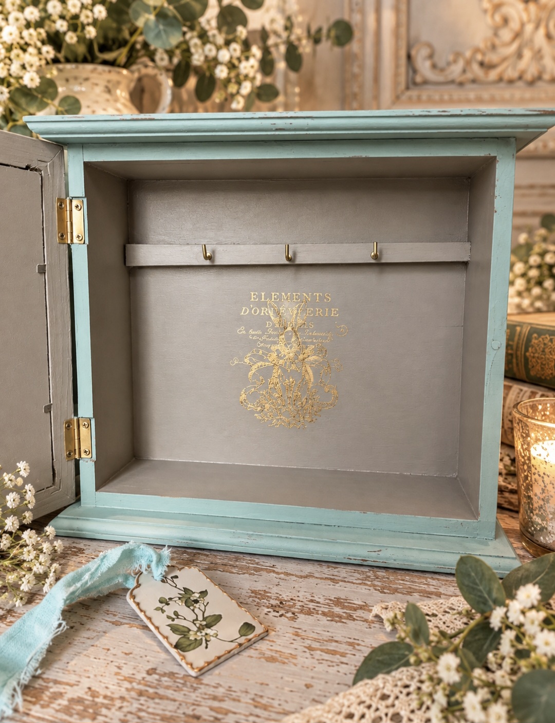 Key Cabinet  (photo 6 of 11)