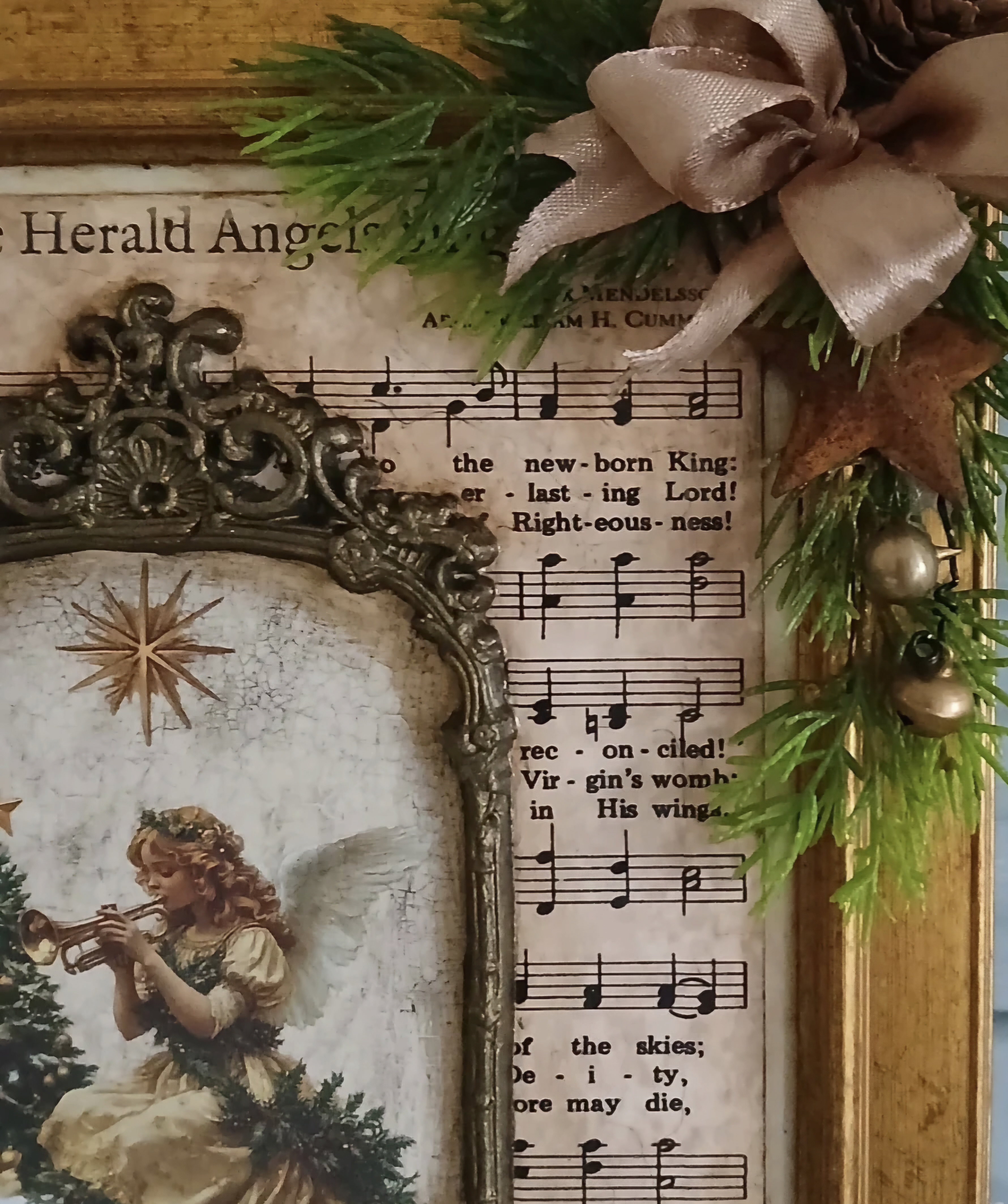 Christmas Angel Plaque  (photo 3 of 5)