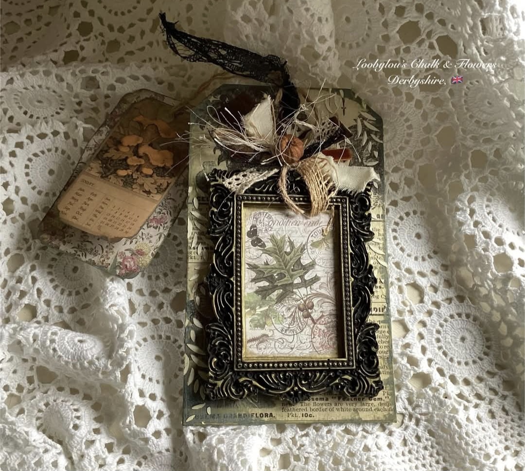 Small Tag Decoration 