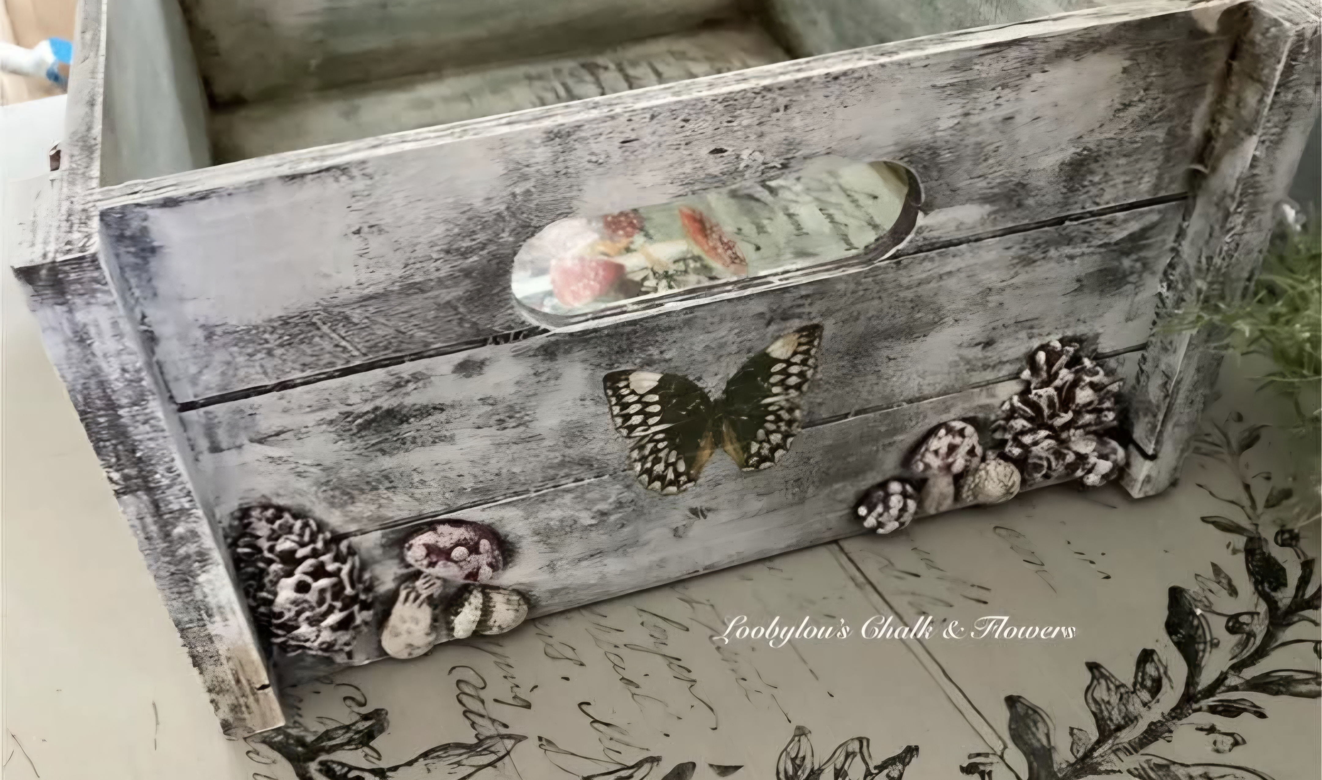 A Rustic Farmhouse Crate  (photo 3 of 4)