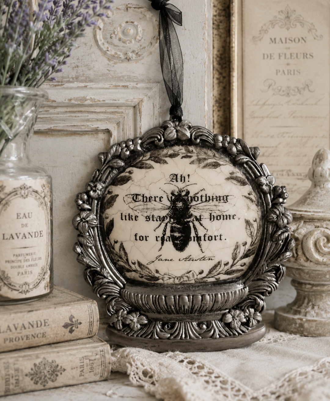 Hanging Decoration  (photo 1 of 2)