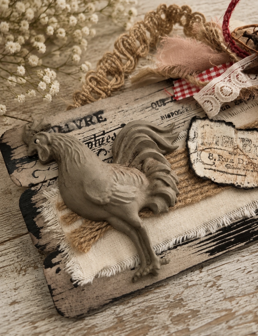 Rooster Decoration  (photo 1 of 2)