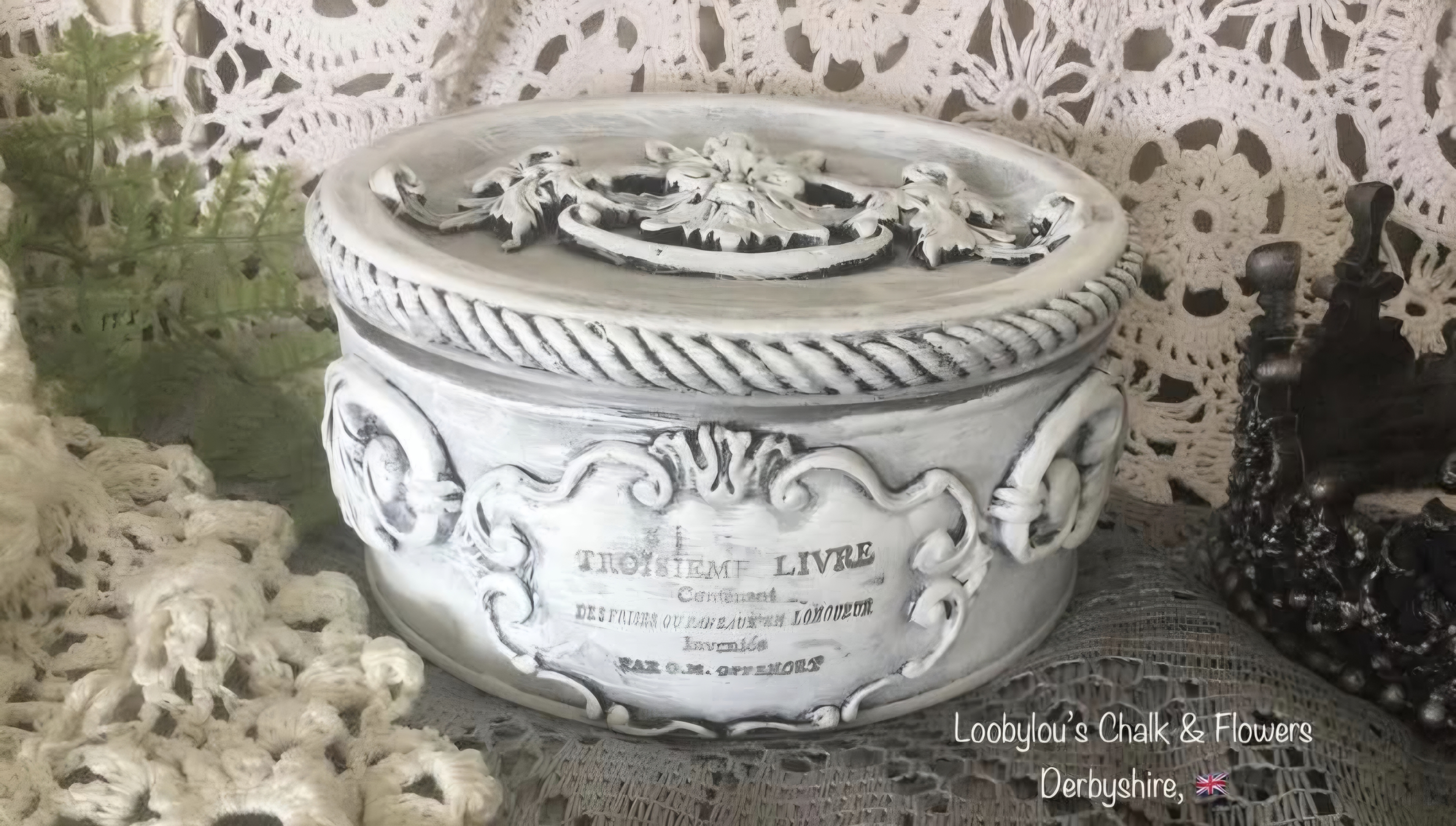 French Inspired Vintage Tin (photo 1 of 3)