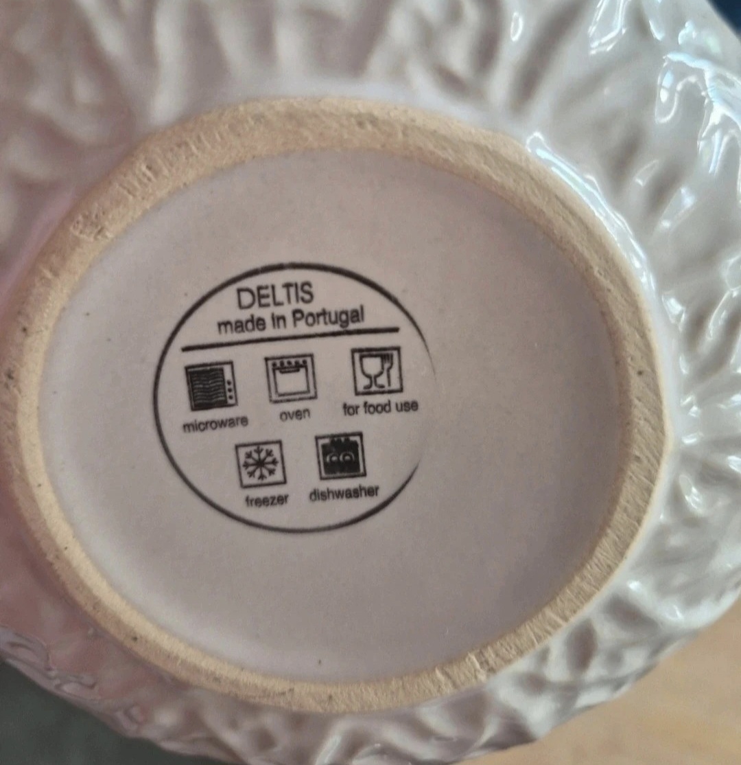 White Cabbage Style Bowl (photo 5 of 5)