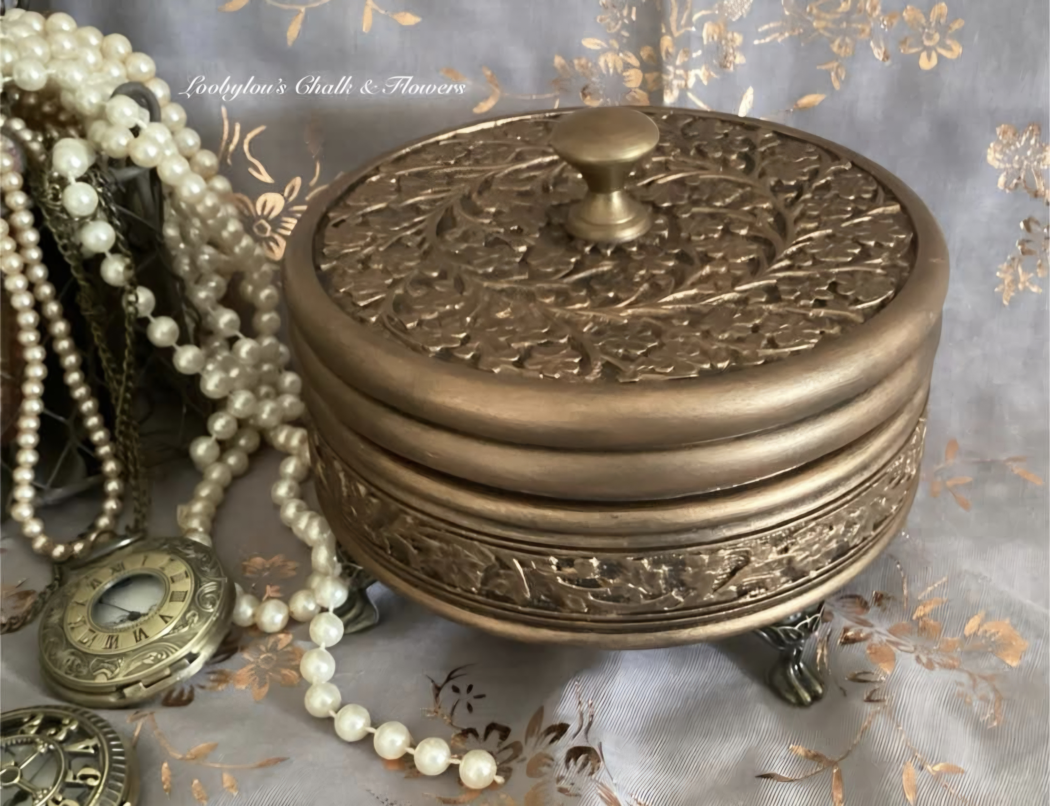 Vintage Keepsake Box (photo 4 of 5)