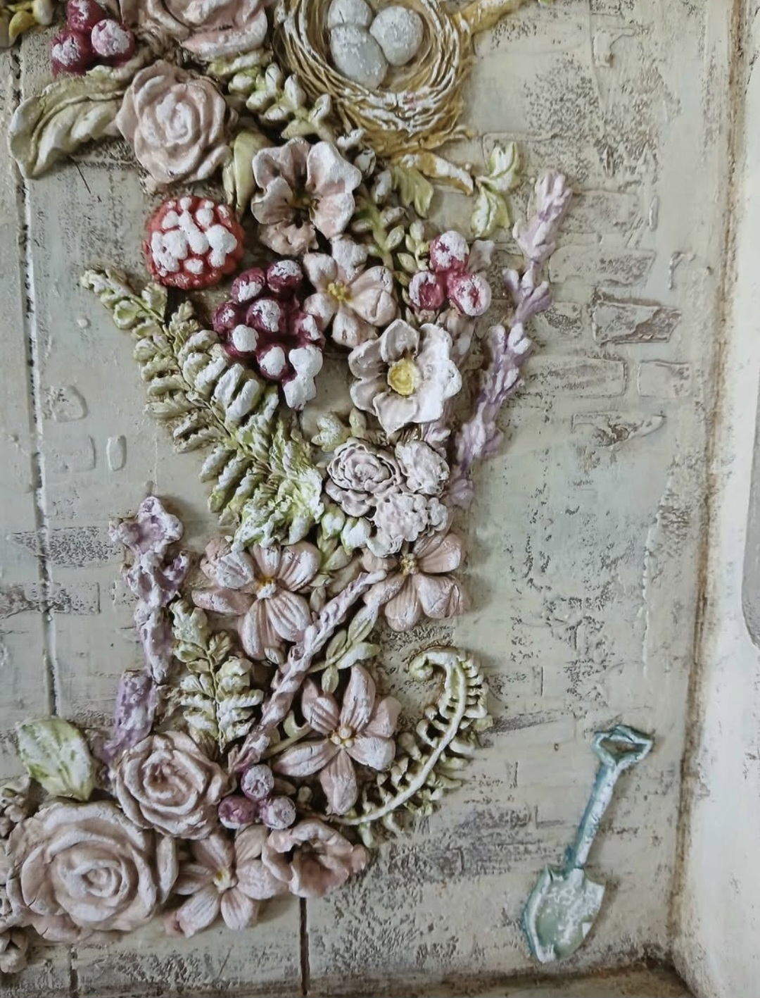 Cottagecore Garden Scene Decoration  (photo 5 of 6)